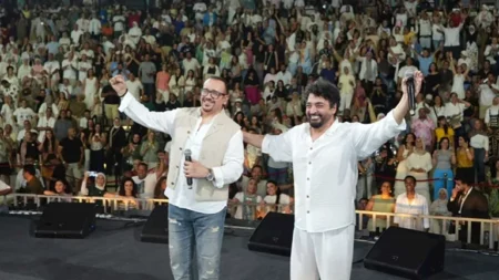 بينهم محمد فؤاد.. افتتاح مهرجان المسرح الروماني مع نجوم التسعينيات