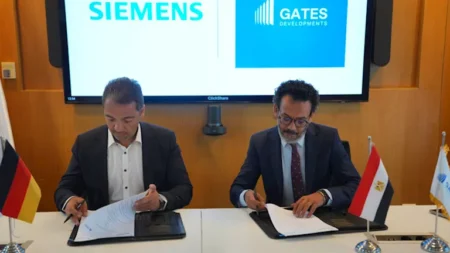 Gates Developments وسيمنز توقعان مذكرة تفاهم لتطوير البنية التحتية الذكية والحلول الكهربائية بمشروعات الشركة