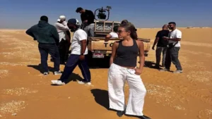 بالصور.. كواليس فيديو كليب جديد يجمع كنزي وعبدالله عمرو دياب