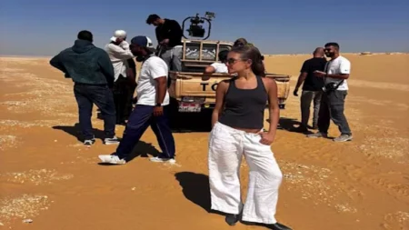 بالصور.. كواليس فيديو كليب جديد يجمع كنزي وعبدالله عمرو دياب