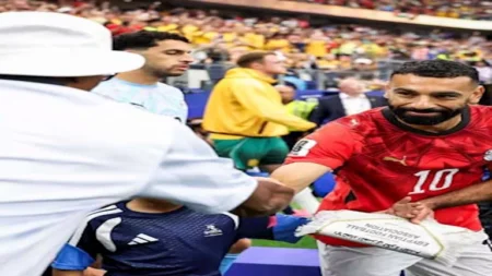 بعد مقابلة محمد صلاح.. صامويل جاكسون يتابع مباريات كأس العالم- صور بعد مقابلة محمد صلاح.. صامويل جاكسون يتابع مباريات كأس العالم- صور