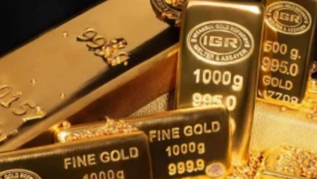 الذهب عند أعلى مستوى في أسبوعين بدعم التوترات الجيوسياسية وترقب اجتماع الفيدرالي الأمريكي الذهب عند أعلى مستوى في أسبوعين بدعم التوترات الجيوسياسية وترقب اجتماع الفيدرالي الأمريكي