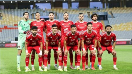 الأهلي يوافق على معايشة لاعب الفريق في ديبورتيفو ألافيس الإسباني