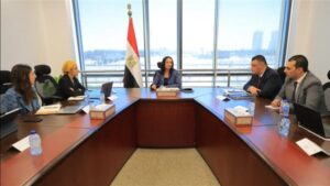وزيرة التضامن تناقش التقرير التنفيذي للانطلاقة المؤسسية لصندوق رعاية المسنين