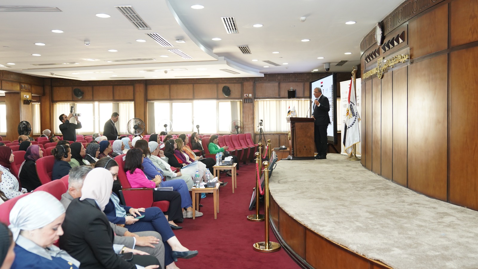 معهد التخطيط القومي يعقد ورشة تشاورية حول "الإطار الوطني للاستثمار في الفتيات" بالشراكة مع القومي للمرأة ويونيسف مصر