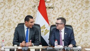 وزيرا "التخطيط" و"الرياضة" يبحثان الآليات التنفيذية لإطلاق مشروع "اقتصاد الشباب"