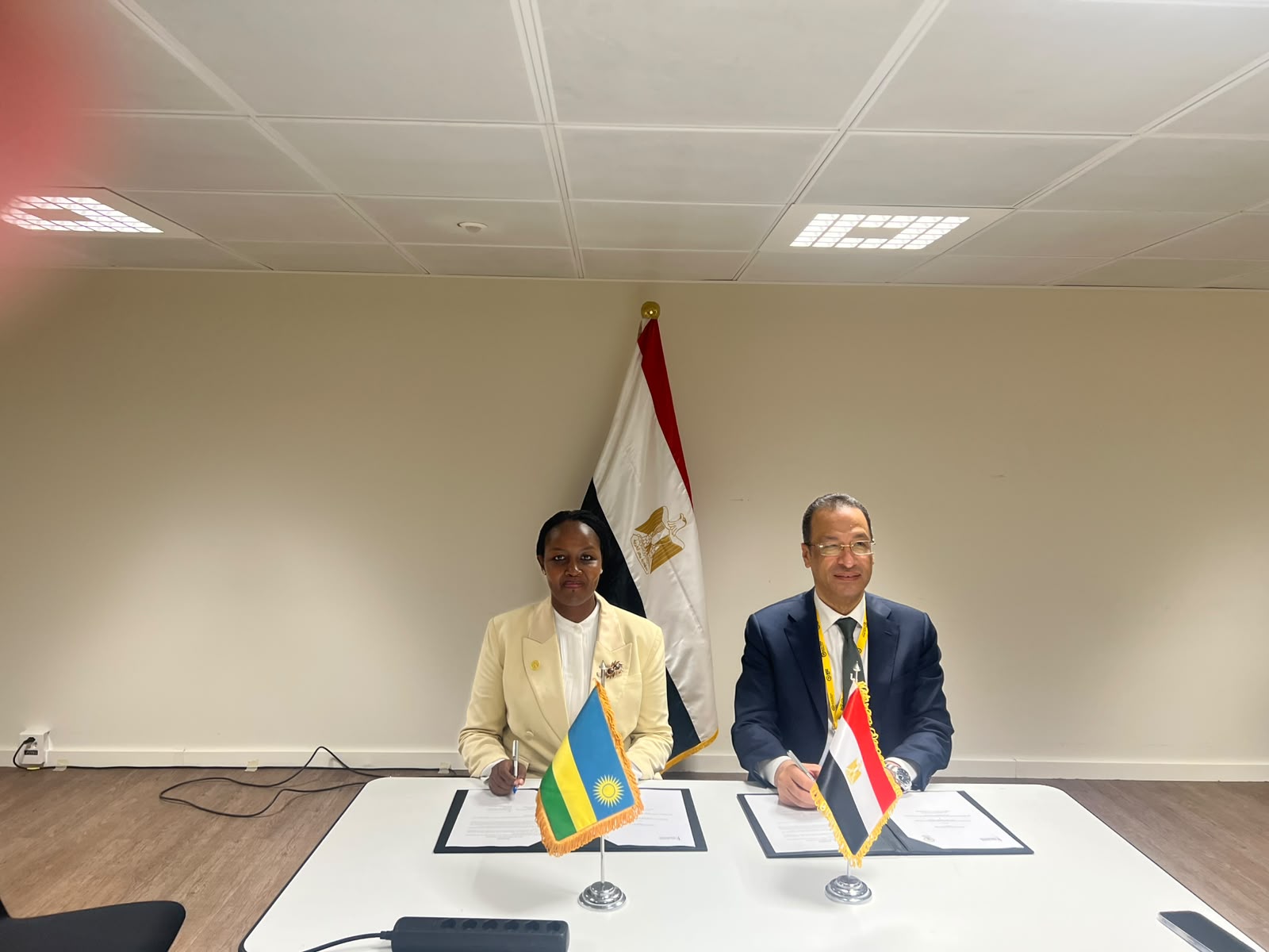 مصر ورواندا توقعان مذكرة تعاون في الذكاء الاصطناعي والتحول الرقمي