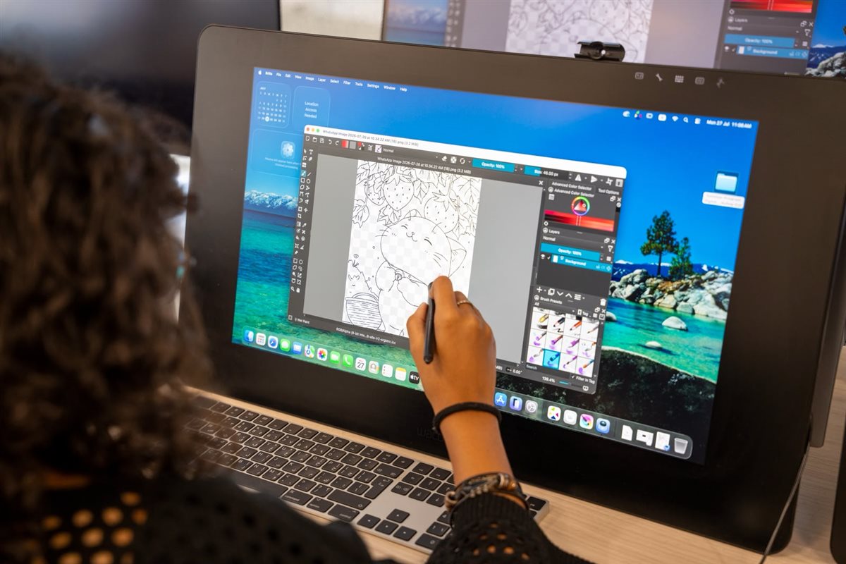 جامعة مصر للمعلوماتية تنظم معسكرا صيفيا في الرسم والتصميم الرقمي للأطفال