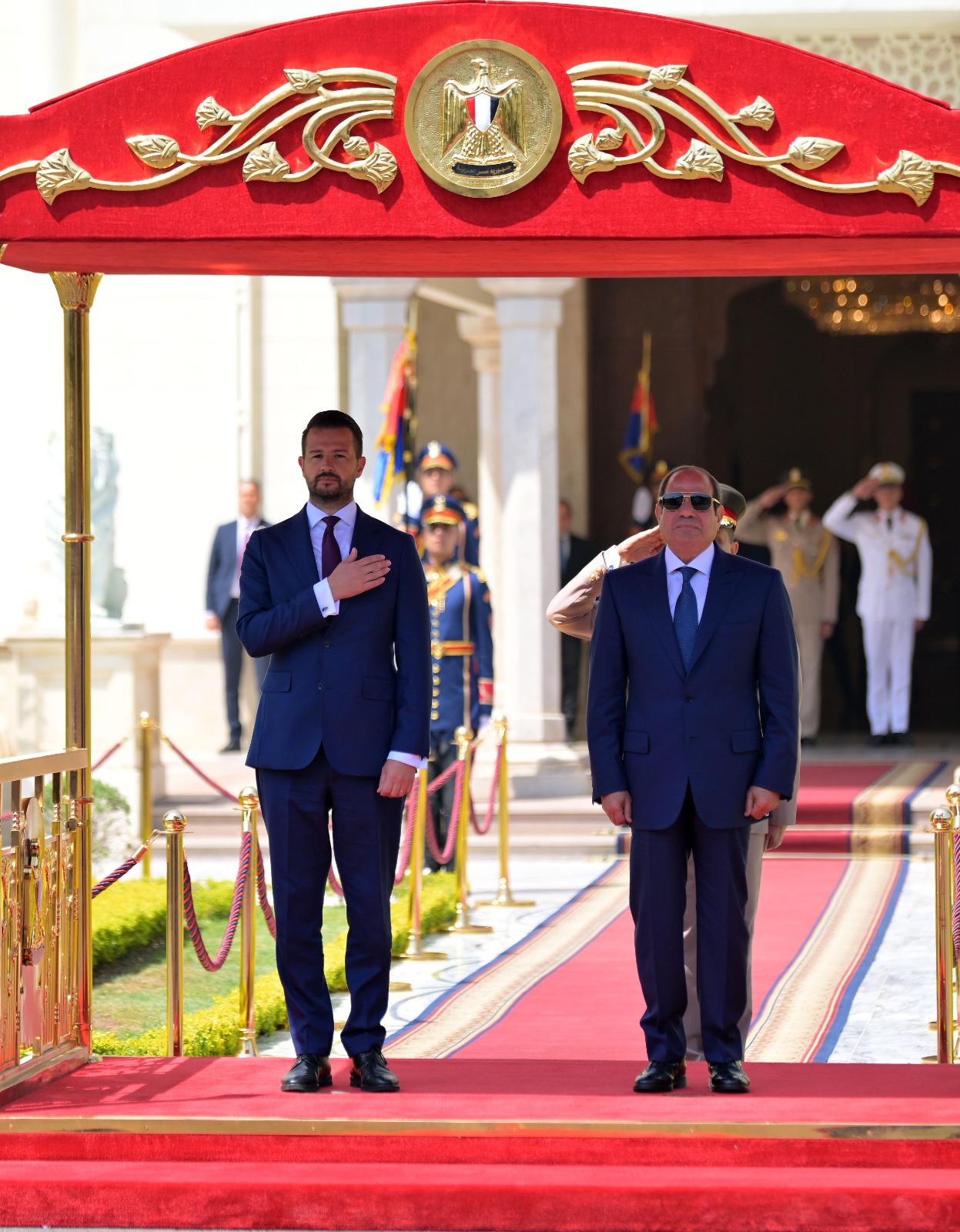 السيسي يبحث مع رئيس الجبل الأسود تعزيز التعاون الاقتصادي وأزمات الشرق الأوسط.. شاهد 1 السيسي يبحث مع رئيس الجبل الأسود تعزيز التعاون الاقتصادي وأزمات الشرق الأوسط.. شاهد
