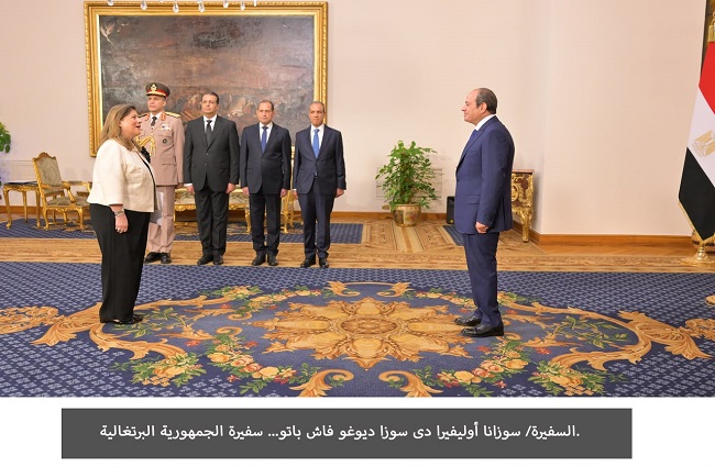 شاهد مراسم تسلم السيسي أوراق اعتماد 17 سفيرًا جديدًا لدى مصر 3 شاهد مراسم تسلم السيسي أوراق اعتماد 17 سفيرًا جديدًا لدى مصر