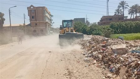 استجابة لشكاوى المواطنين.. محافظ الجيزة يوجه برفع المخلفات بأوسيم والعجوزة وإمبابة استجابة لشكاوى المواطنين.. محافظ الجيزة يوجه برفع المخلفات بأوسيم والعجوزة وإمبابة