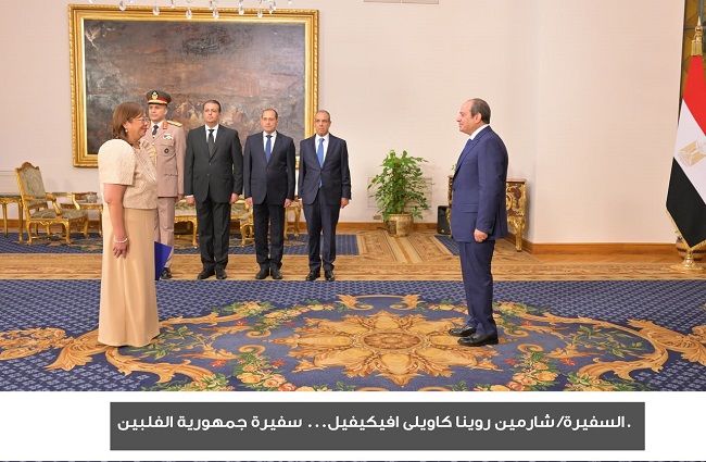 شاهد مراسم تسلم السيسي أوراق اعتماد 17 سفيرًا جديدًا لدى مصر 4 شاهد مراسم تسلم السيسي أوراق اعتماد 17 سفيرًا جديدًا لدى مصر