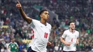كأس العالم 2026.. إنجلترا تتقدم على المكسيك 2-1 في الشوط الأول