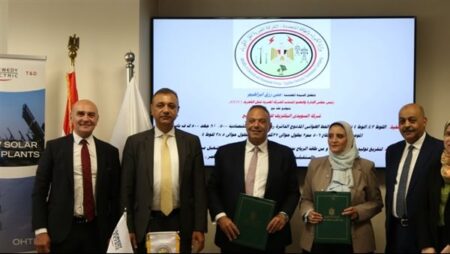 3 عقود جديدة لتنفيذ خطوط نقل كهرباء بجهد 500 كيلوفولت لدعم الشبكة القومية للكهرباء