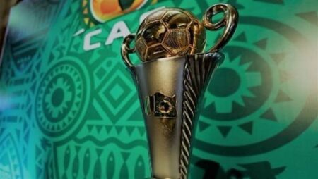 مدحت شلبي يكشف قائمة الفرق المصرية المشاركة في بطولات إفريقيا مدحت شلبي يكشف قائمة الفرق المصرية المشاركة في بطولات إفريقيا