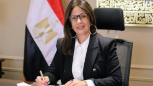 وزيرة الثقافة تتقدم باستقالتها لرئيس مجلس الوزراء