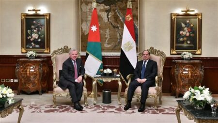 السيسي لملك الأردن: أمنكم جزءًا لا يتجزأ من الأمن القومي المصري.. ونرفض وندين الاعتداءات الإيرانية الآثمة عليكم.. ونساند إجراءاتكم لحماية أمن وسيادة المملكة وصون مقدرات شعبها