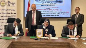 نقل الكهرباء تعزز قدرات الشبكة بمحطة بني خالد