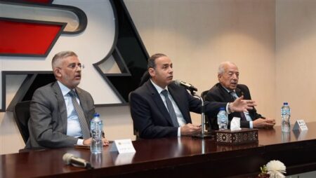 رئيس “الرقابة المالية” يبحث مع شركات التأمين سبل تنشيط القطاع والتوسع في المنتجات التأمينية رئيس "الرقابة المالية" يبحث مع شركات التأمين سبل تنشيط القطاع والتوسع في المنتجات التأمينية