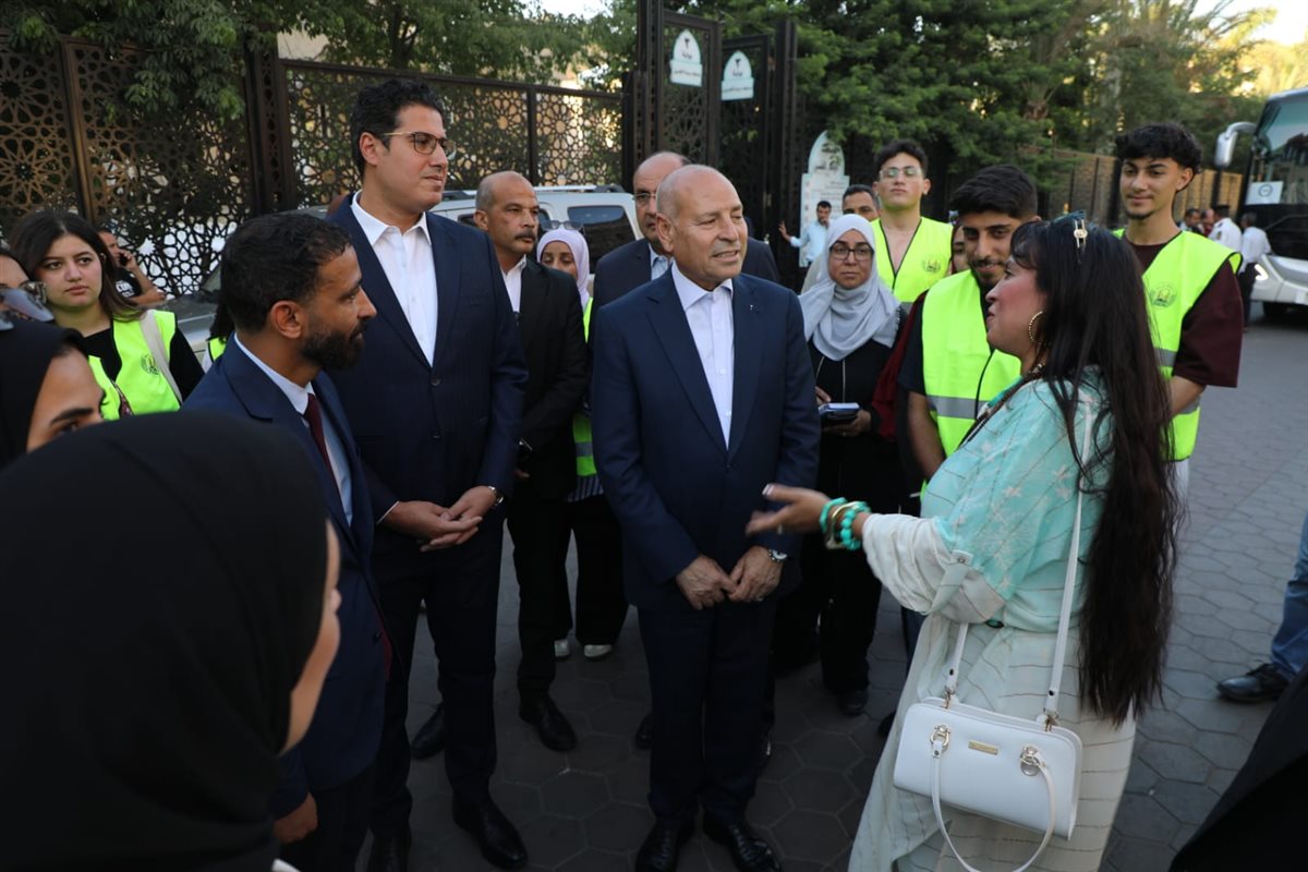 محافظ القاهرة يطلق مبادرة "هنحافظ على تراثنا" من شارع المعز 1 محافظ القاهرة يطلق مبادرة "هنحافظ على تراثنا" من شارع المعز