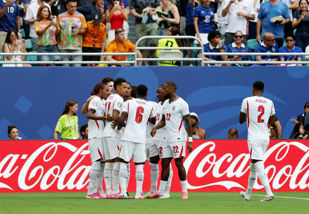 في مباراة تاريخية، إنجلترا تفوز على فرنسا 6-4 وتقتنص برونزية كأس العالم 2026 1 انجلترا
