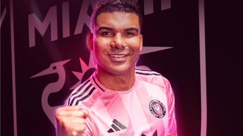 يزامل ميسي، إنتر ميامي يعلن سميا التعاقد مع كاسيميرو في صفقة انتقال حر