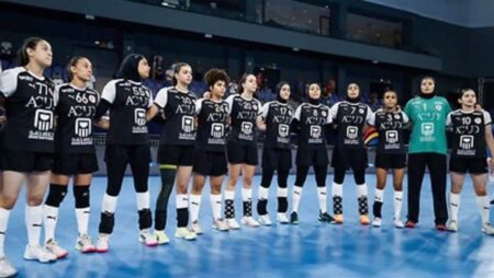 جوهر نبيل للاعبات منتخب مصر: أداء بطولي أمام بطلات العالم رفع اسم مصر