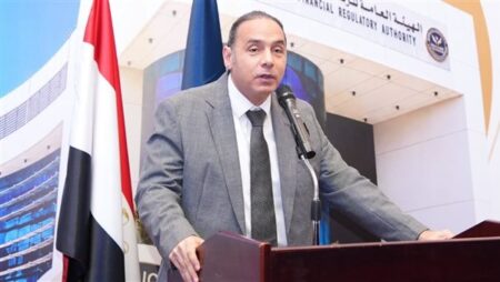 بسبب مخالفات مالية.. الرقابة المالية تحرك دعوى جنائية ضد «جلوبجلوبل كورب» وتمنعها من إبرام عقود جديدة لمدة شهر بسبب مخالفات مالية.. الرقابة المالية تحرك دعوى جنائية ضد «جلوبجلوبل كورب» وتمنعها من إبرام عقود جديدة لمدة شهر