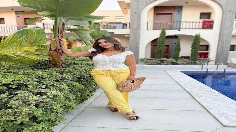 هلا السعيد بإطلالة كاجوال تخطف الأنظار 2 إطلالة هلا السعيد