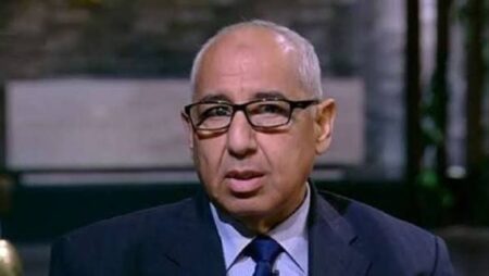 «عوف»: توطين صناعة الدواء أمن قومي.. ومصانع الأدوية المصرية توفر 92% من احتياجات السوق «عوف»: توطين صناعة الدواء أمن قومي.. ومصانع الأدوية المصرية توفر 92% من احتياجات السوق