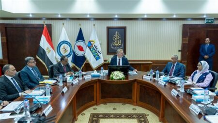مليونا طن بنزين.. أنربك تحقق أعلى معدل إنتاج في تاريخها