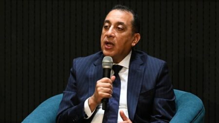 رئيس الوزراء يعود للقاهرة بعد مشاركته في افتتاح محطة "جوليوس نيريري" بتنزانيا
