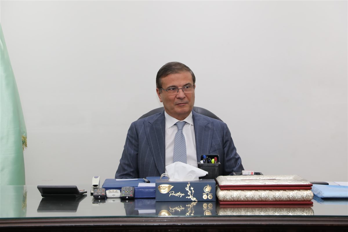 وزير الزراعة يبحث مع وفد صيني التعاون في مجالات تصنيع وتسجيل ورقابة المبيدات