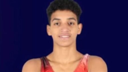مسلسل الهروب مستمر.. غموض حول مغادرة لاعب منتخب الشباب لمعسكر المنتخب مسلسل الهروب مستمر.. غموض حول مغادرة لاعب منتخب الشباب لمعسكر المنتخب