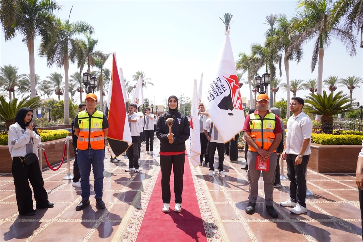 الجامعة البريطانية تستضيف مسيرة شعلة الدورة الثانية عشرة من بطولة الألعاب الأفريقية للجامعات