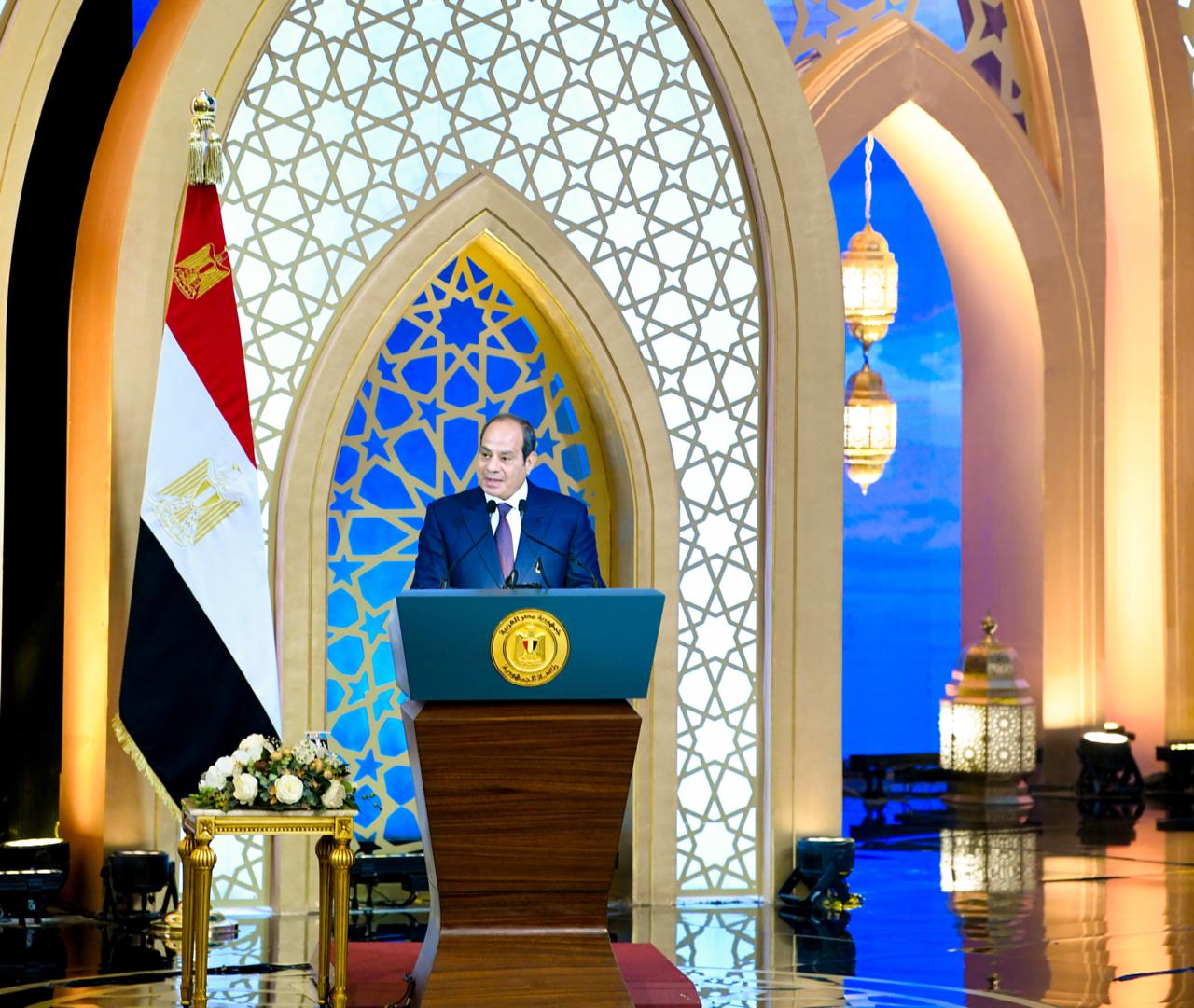 تفاصيل حفل المولد النبوى وتكريم السيسي عدد من علماء الأزهر والأوقاف.. صور 10 تفاصيل حفل المولد النبوى وتكريم السيسي عدد من علماء الأزهر والأوقاف.. صور