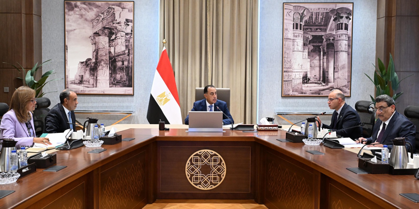 رئيس الوزراء يستعرض الترتيبات النهائية لزيارة الرئيس الصيني لمصر.. صور