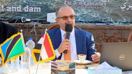 المقاولون العرب تكرّم فريق العمل بمشروع سد ومحطة جوليوس نيريري التنزاني