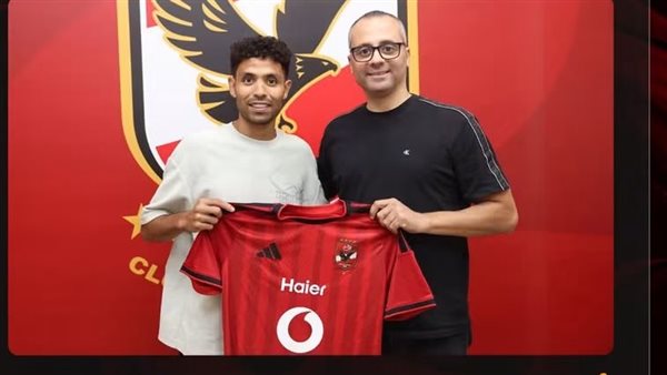 الأهلي يتعاقد مع توفيق محمد لـ5 مواسم الأهلي يتعاقد مع توفيق محمد لـ5 مواسم