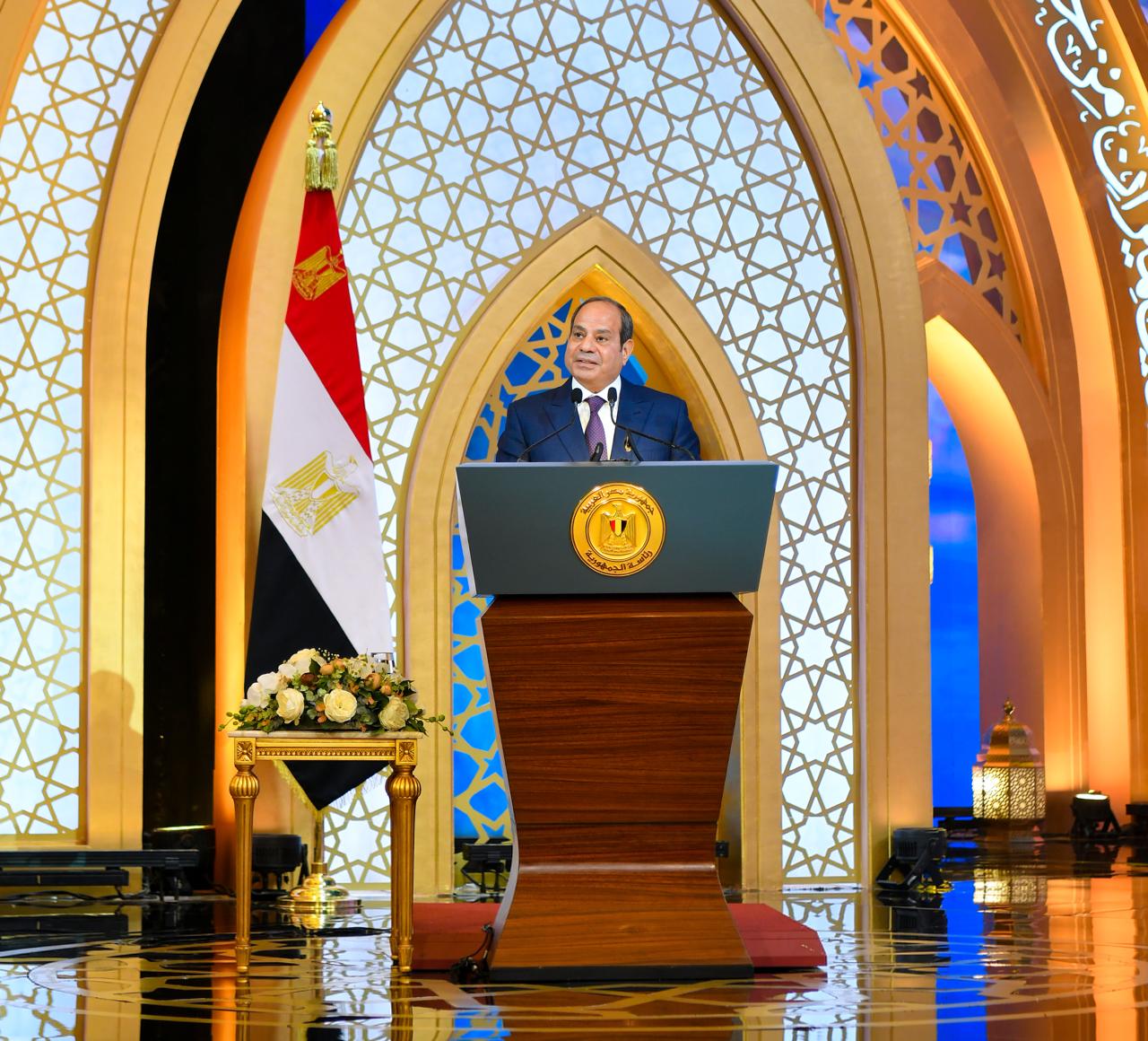 تفاصيل حفل المولد النبوى وتكريم السيسي عدد من علماء الأزهر والأوقاف.. صور 5 تفاصيل حفل المولد النبوى وتكريم السيسي عدد من علماء الأزهر والأوقاف.. صور