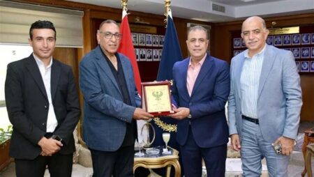 النادي المصري يهنئ اللواء وائل رشدي بتوليه منصب مدير أمن بورسعيد