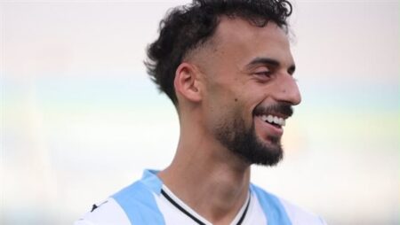 رسميًا.. بيراميدز يعلن التعاقد مع أحمد عبد القادر
