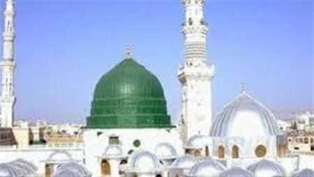 دروس من السيرة من المولد إلى تفاصيل الحياة.. كيف تتحول الأخلاق النبوية إلى سلوك يومي؟ دروس من السيرة من المولد إلى تفاصيل الحياة.. كيف تتحول الأخلاق النبوية إلى سلوك يومي؟