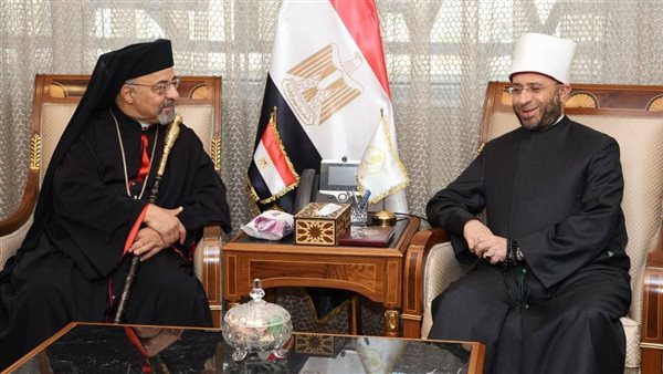 وزير الأوقاف يستقبل بطريرك الأقباط الكاثوليك ويعلن تشكيل فريق عمل مشترك لتنمية أوقاف الكنيسة وزير الأوقاف يستقبل بطريرك الأقباط الكاثوليك ويعلن تشكيل فريق عمل مشترك لتنمية أوقاف الكنيسة