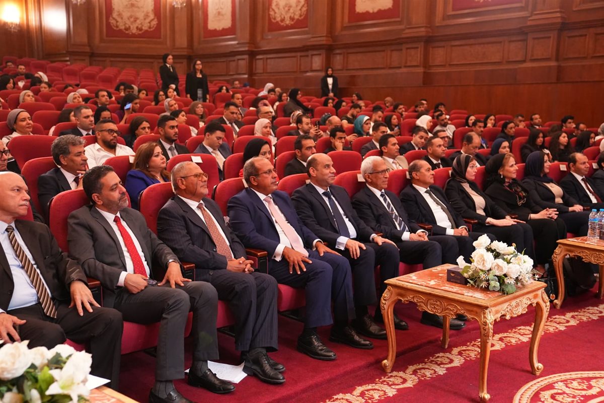 الجامعة البريطانية في مصر تختتم أعمال المؤتمر العلمي الرابع حول «انعكاسات الذكاء الاصطناعي على حقوق الإنسان» 7 الجامعة البريطانية في مصر تختتم أعمال المؤتمر العلمي الرابع حول «انعكاسات الذكاء الاصطناعي على حقوق الإنسان»