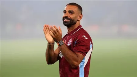 طرابزون يواصل الاحتفال بمحمد صلاح.. صفقة كروية تتحول إلى قصة سياحية طرابزون يواصل الاحتفال بمحمد صلاح.. صفقة كروية تتحول إلى قصة سياحية