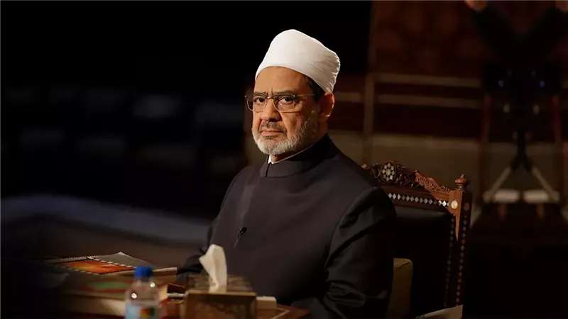 "نبي الرحمة ورسول السلام"، شيخ الأزهر يهنئ الرئيس السيسي والأمة الإسلامية بالمولد النبوي