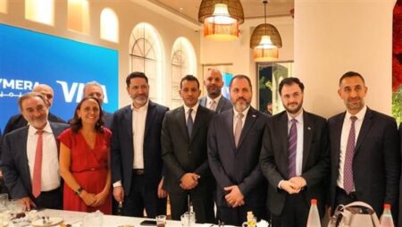 «فيزا» تختبر أول معاملة دفع دولية في سوريا تمهيدًا لعودة قبول البطاقات