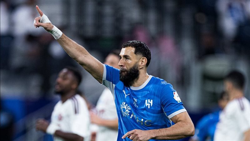 كريم بنزيما يقود تشكيل الهلال أمام الفيحاء في الدوري السعودي