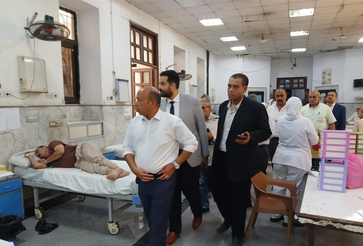 عميد قصر العيني يستكمل جولاته التفقدية بالمستشفيات لمتابعة كفاءة الخدمات الطبية